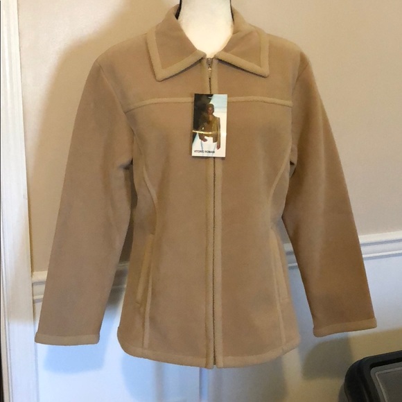 Vitorio Romani Jackets & Blazers - NWT Ladies khaki VITORIO ROMANI Jacket, size M